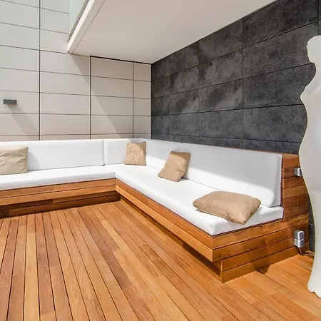 Sitges Garden Paradise: 3-Bedroom Villa with Pool and Terrace Exterior photo
