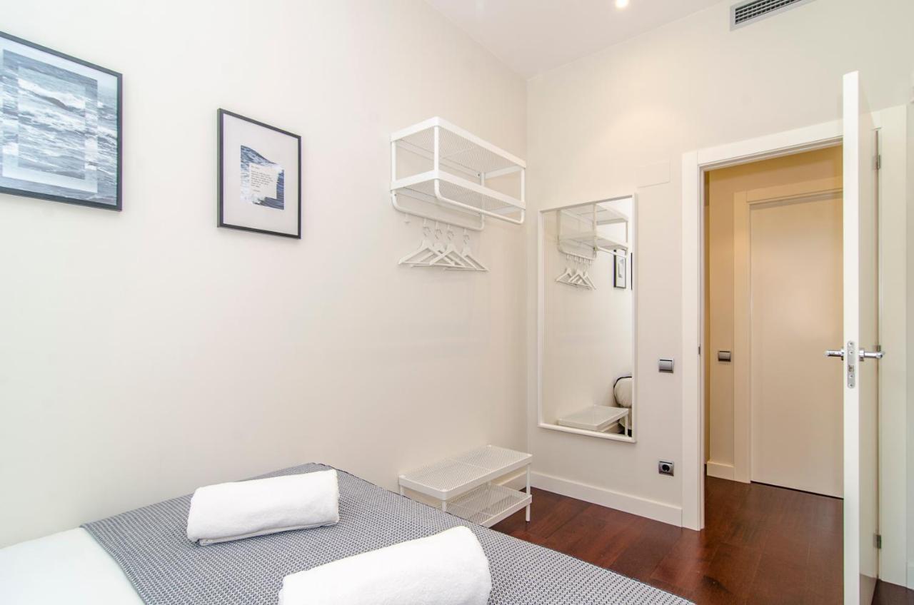 Appartamento Spaces Garden Paradise 3 Bedroom, 3 Bathroom, Huge Private Garden-terrace, Pool- Sleeps Up To 8 Sitges