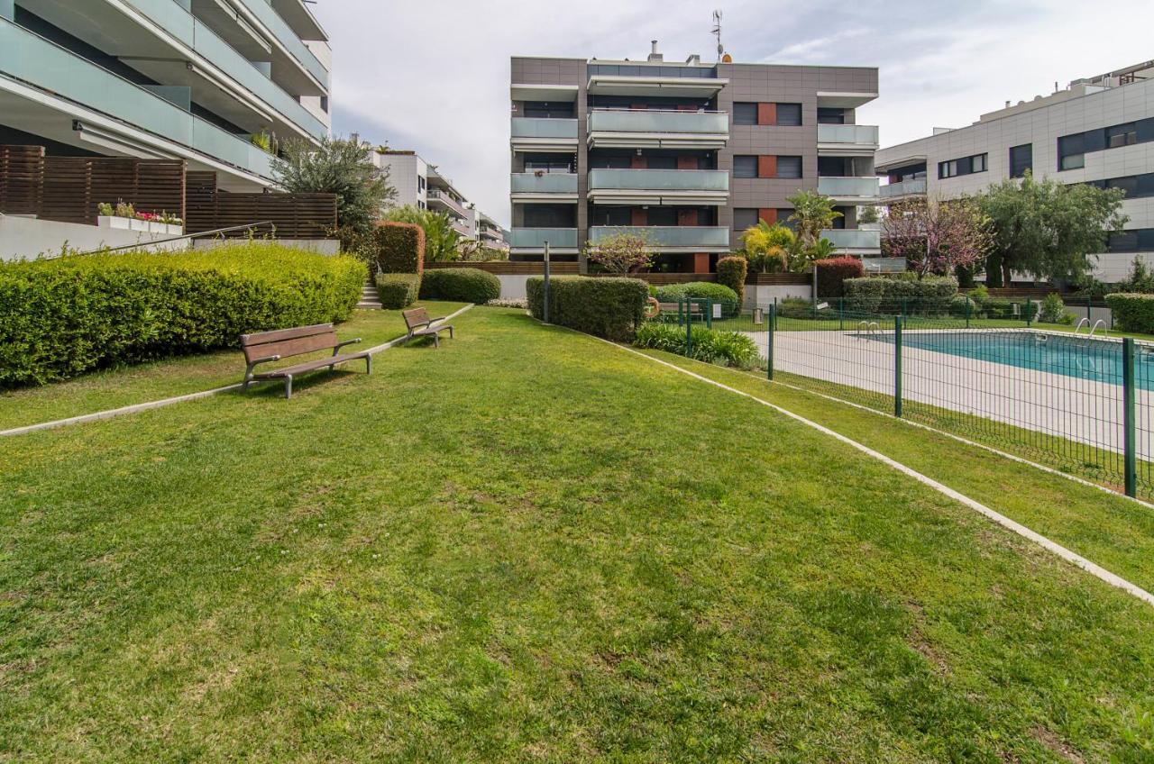 Spaces Garden Paradise 3 Bedroom, 3 Bathroom, Huge Private Garden-terrace, Pool- Sleeps Up To 8 Appartement Sitges