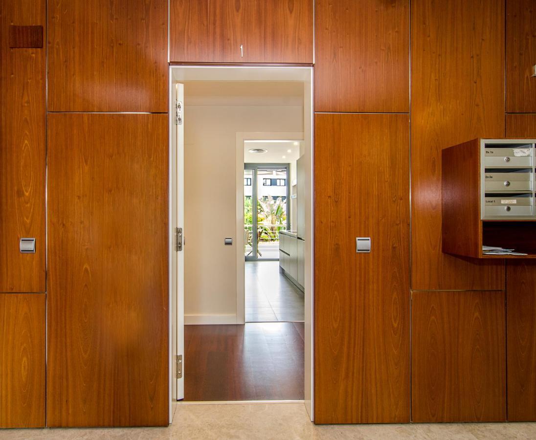 Appartement Spaces Garden Paradise 3 Bedroom, 3 Bathroom, Huge Private Garden-terrace, Pool- Sleeps Up To 8 *
